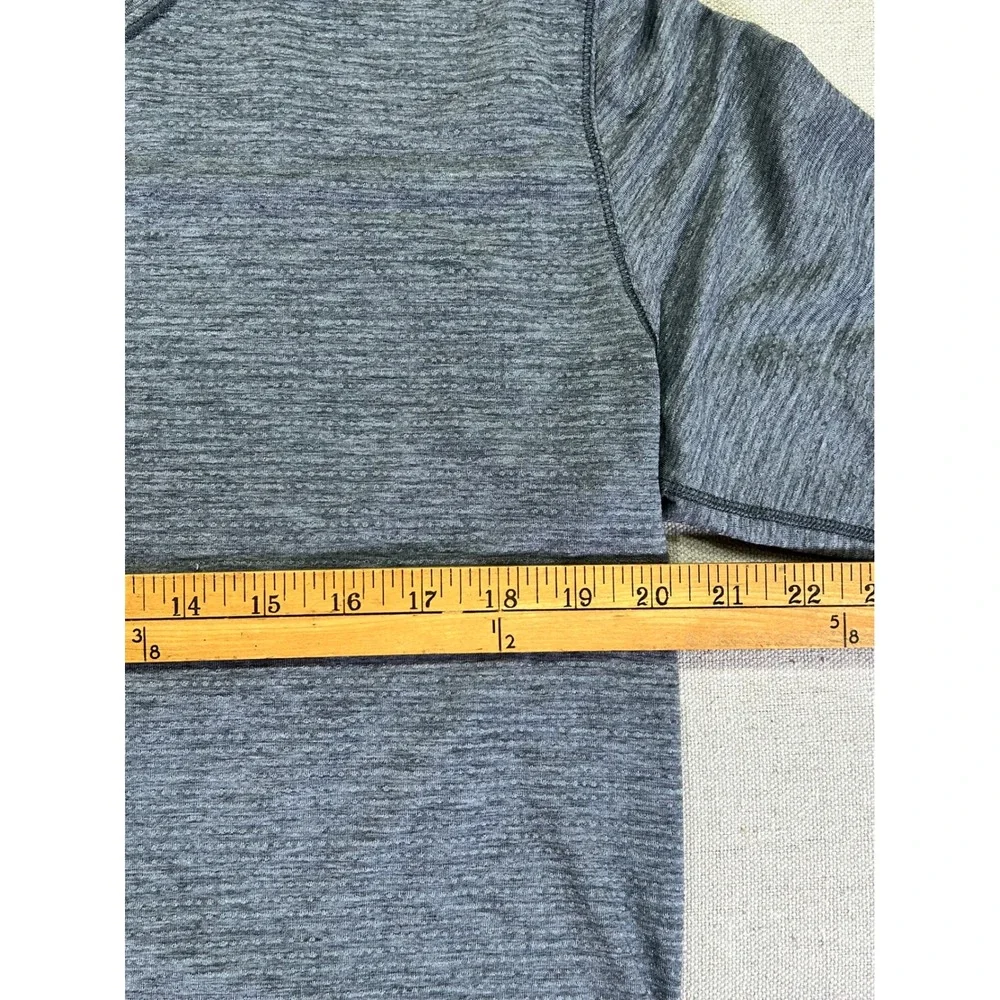 Lululemon Women's 10 Cropped‎ Performance Top Athleisure Wear Shirt